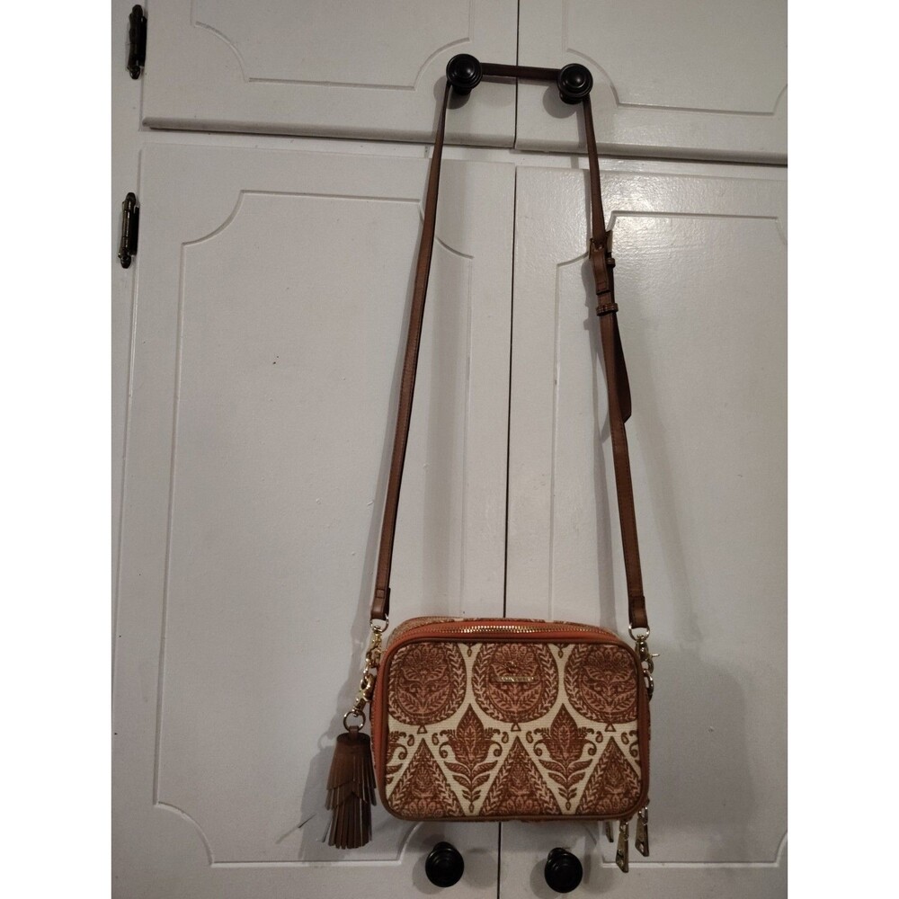 Spartina 449  Zipped Crossbody Handbag Purse Tassel - Picture 3 of 12